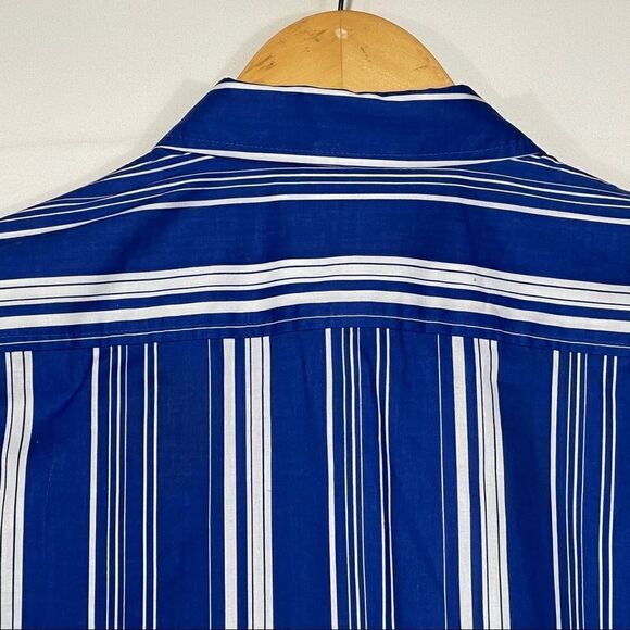 Jones New York Blue and White  Button Down Shirt - Picture 12 of 12